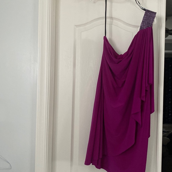 Women’s dress, beautiful and unique - Picture 1 of 4